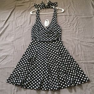 BRAND NEW✨Sourpuss polka dot halter pinup dress